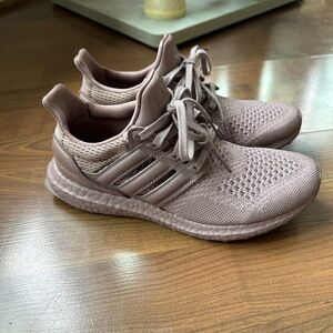 Adidas Mauve Athletic Sneakers